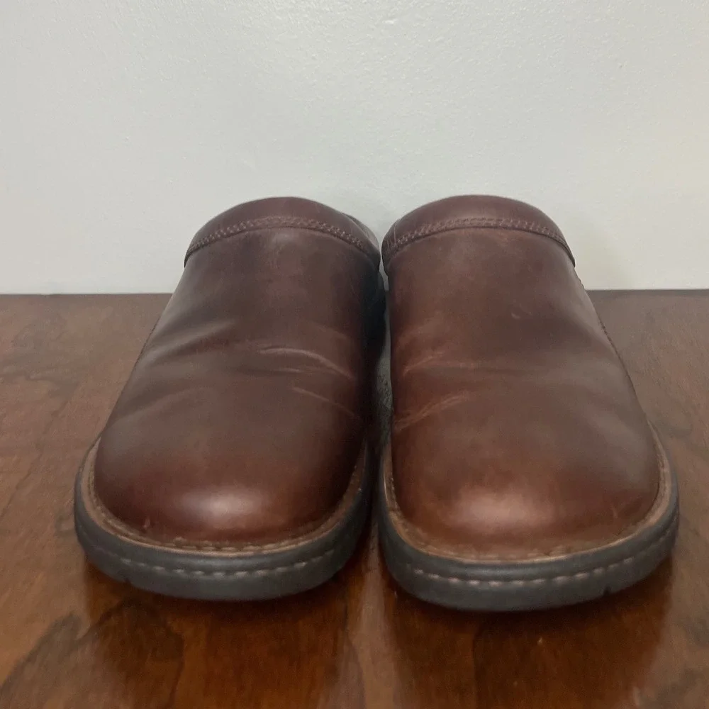 UGG Leather Clogs Mules Brown Slip On Shoes Men's Size 9.5 Comfort Fit